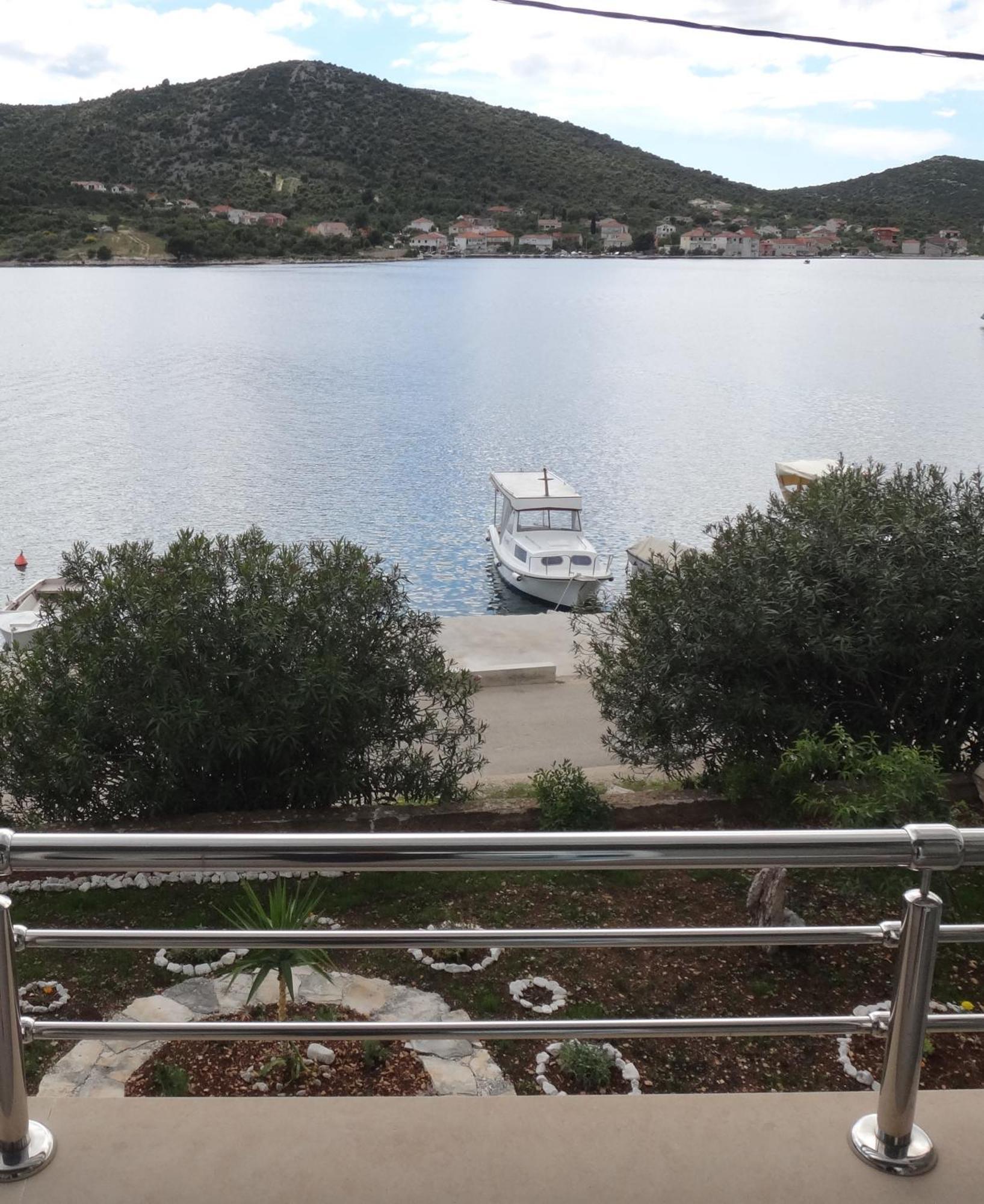 Apartments Selina Vinišće Pokoj fotografie