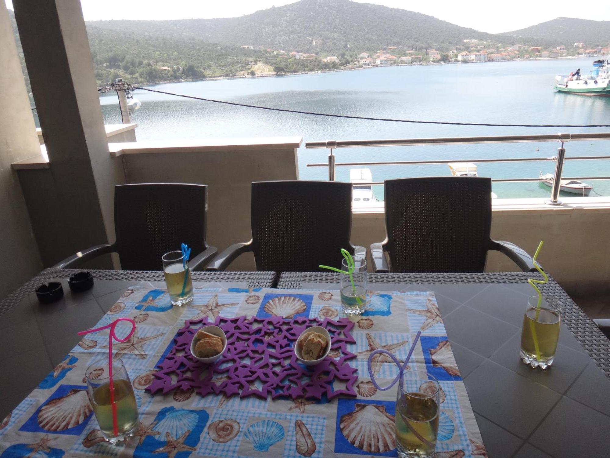 Apartments Selina Vinišće Pokoj fotografie